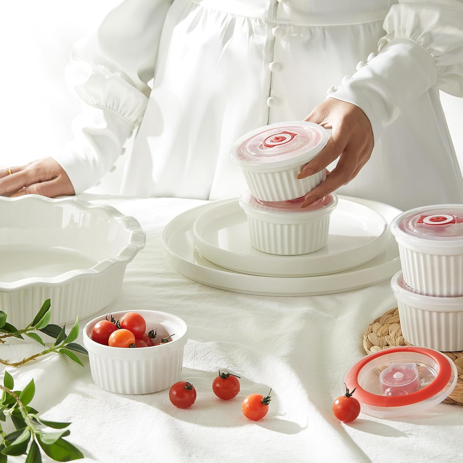6-Pack 8 Oz Porcelain Ramekins with Lids, White Souffle Dishes for Baking, Creme Brulee Cups, Oven-Friendly Pudding Custard Bowls – Versatile Kitchen Essentials for Baking and Storing